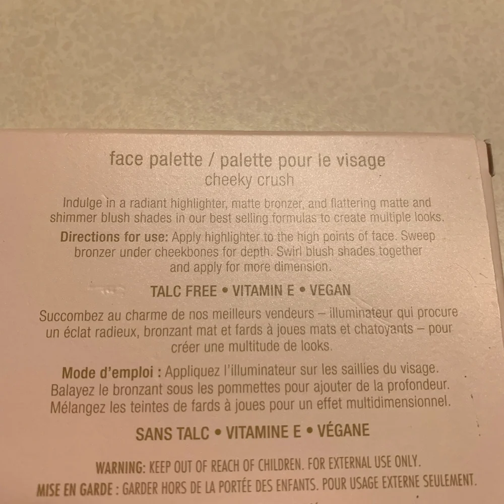 Jouer Gather & Glow Face Palette - Champagne & Macarons - Picture 7 of 10